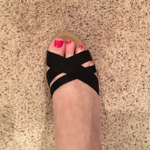 Black and Tan wedge