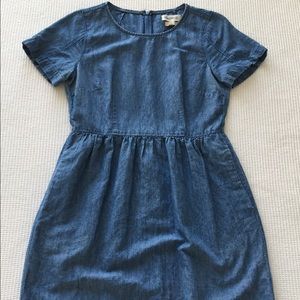 Madewell denim dress sz 10 - with pockets!