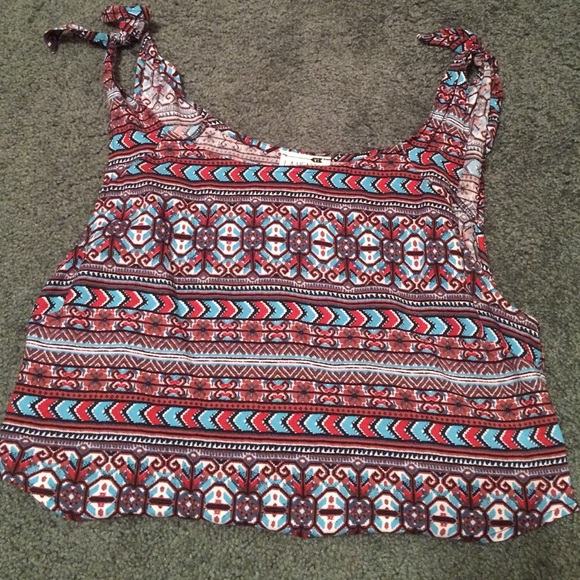 Tops - crop top, adjustable straps