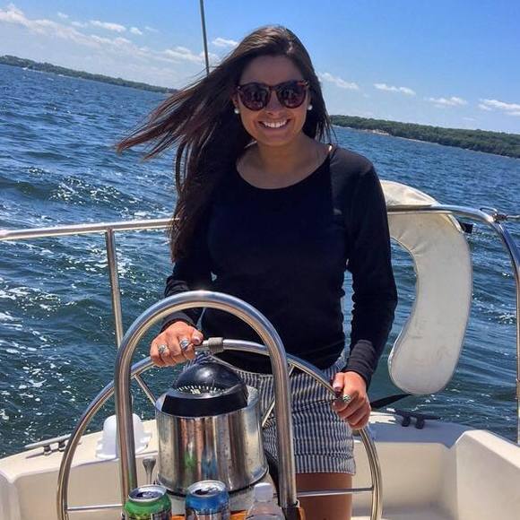 Meet your Posher, Alexandra