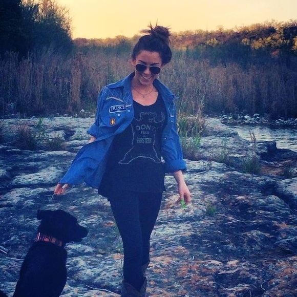 Meet your Posher, Kate - Picture 2 of 4