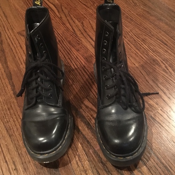 Dr. Martens Airwair