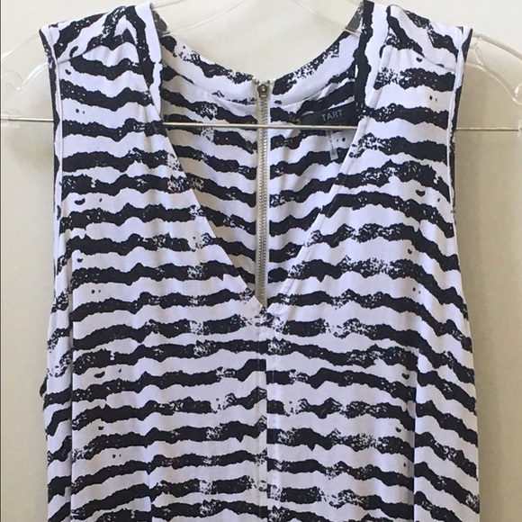 TART HIGH LOW TUNIC TOP W/ ZIPPER