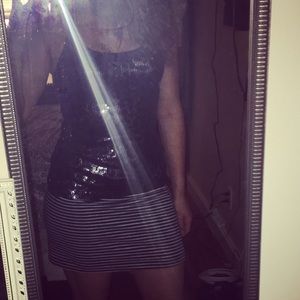 Medium sequin animal print tank with racer back 💜