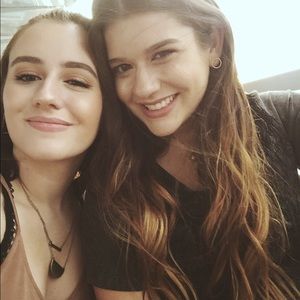 Meet your Posher, Courtney