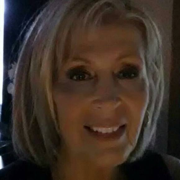 Meet your Posher, Valerie