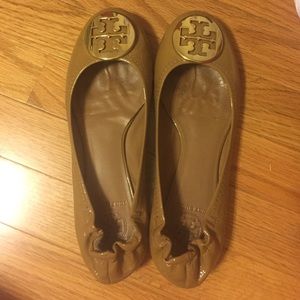 Tory Burch Reva Flats-Tan