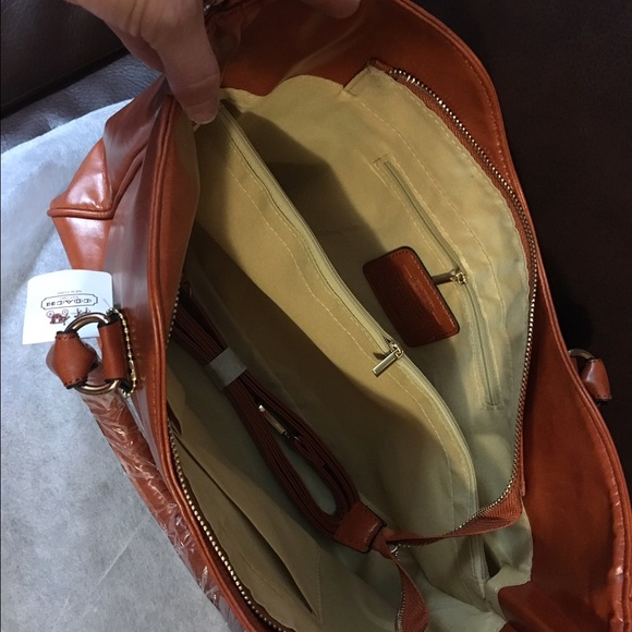 Handbag - Picture 2 of 2