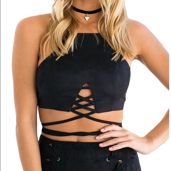 Black Crop Top ⚫️
