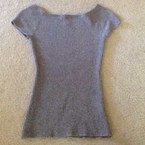 grey sweater shirt
