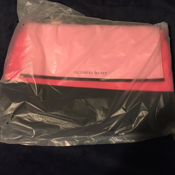 Vs cooler or poolbag