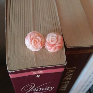 Stone cut rose earrings