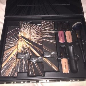 Divergent makeup kit