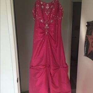 Magenta princess style prom dress