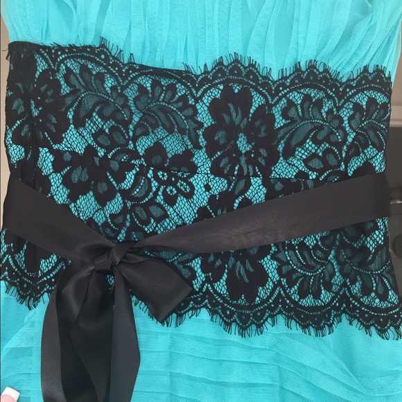 Aqua mermaid style prom dress with black lace - Picture 2 of 4