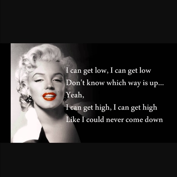 Meet your Posher, Stephanie❣️❣️ 💋 - Picture 4 of 4