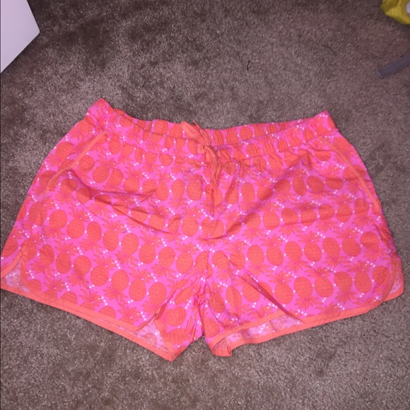 Vineyard Vines Pineapple Lounge Shorts