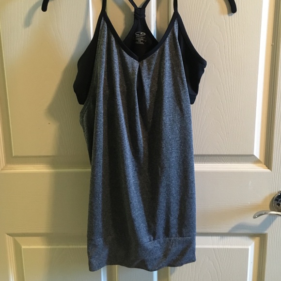 All in 1 tank, 2 colors.