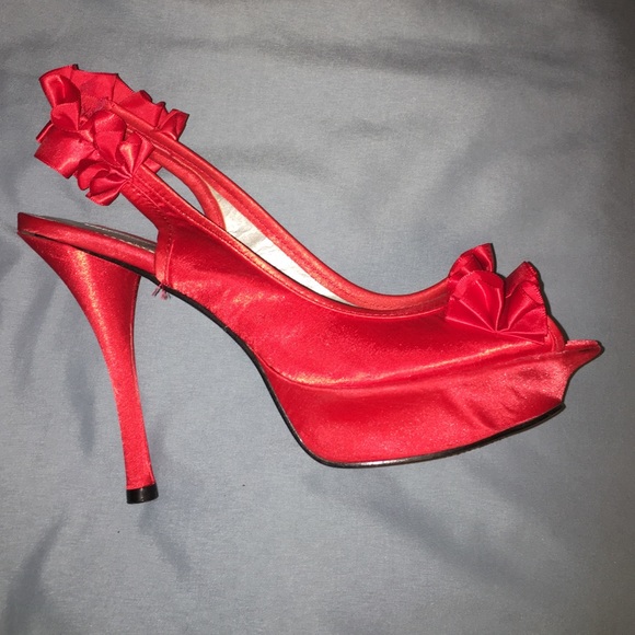 red sling back platform heels. worn once! - Picture 1 of 3