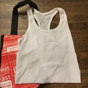 Lululemon Swiftly Tech Racerback