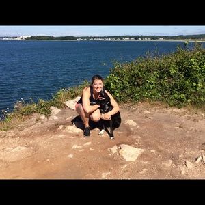 Meet your Posher, Lauren