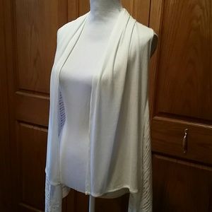 Gianni Binion XS sleevless shrug/sweater vest
