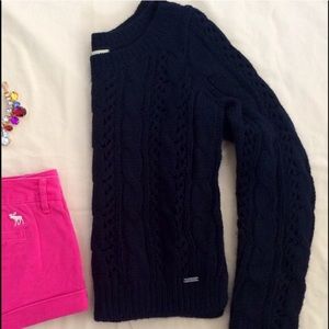 Hollister sweater