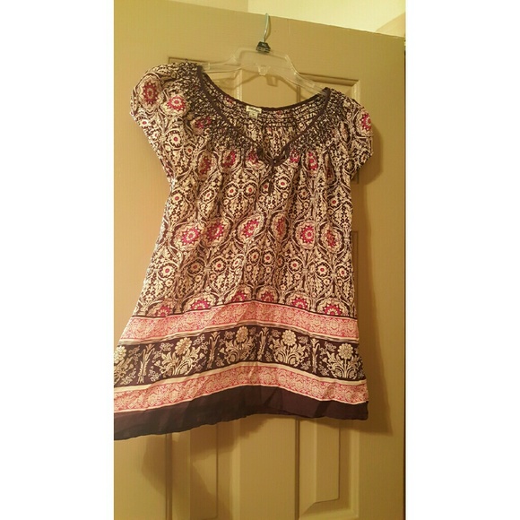 Peasant patterned top