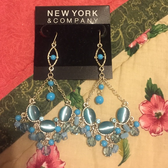 NY&Company Blue toned dangly earrings.
