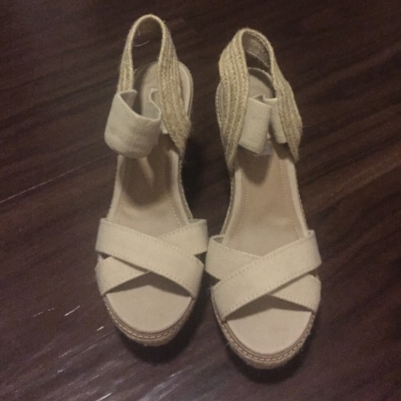 Steve Madden wedges