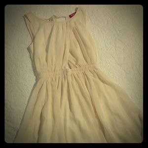 White, light chiffon dress