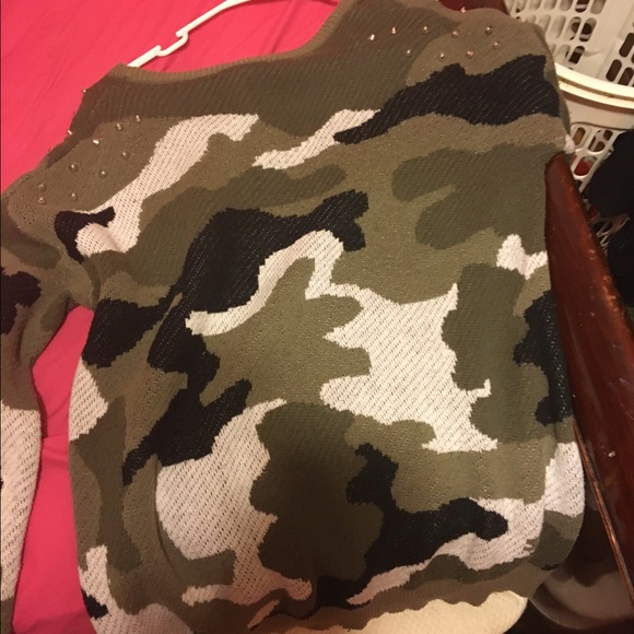 Forever 21 sweater