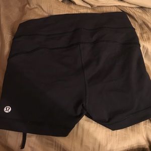 Hot hot lululemon short