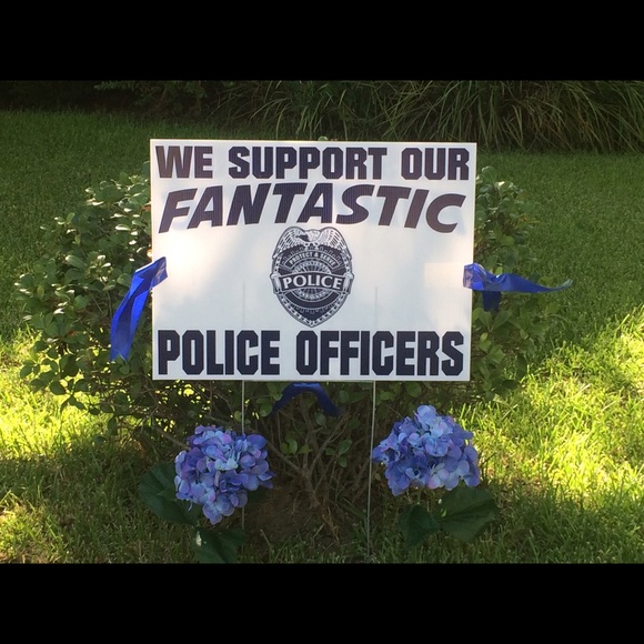 Meet your Posher, Leslie