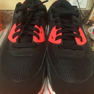 Nike Air Max 90 Essential