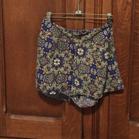 Flowy shorts