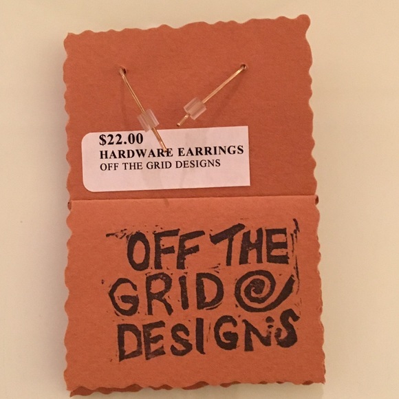 NWT - off the grid designs - earrings - Picture 2 of 2