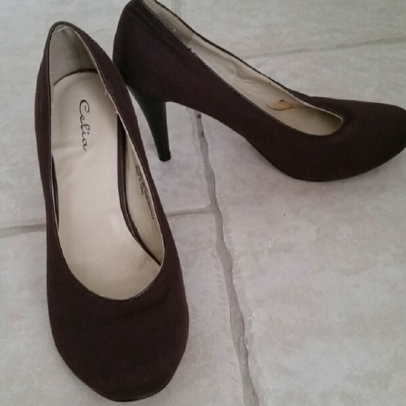 Classic heel in brown