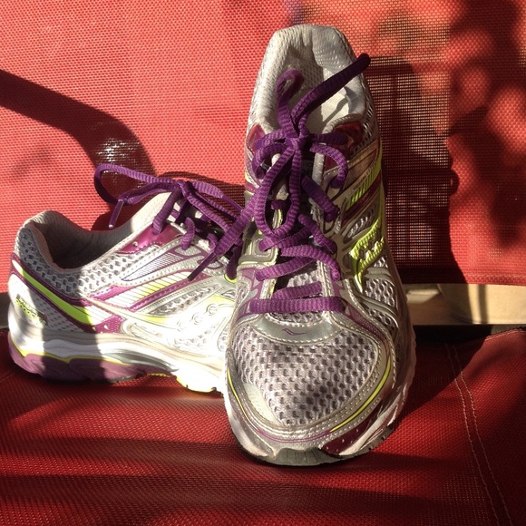 Running shoes