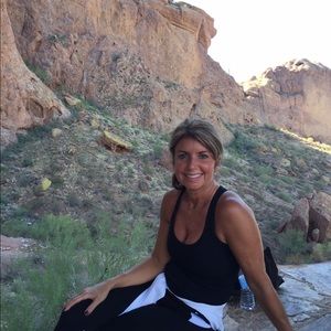 Meet your Posher, Carolyn