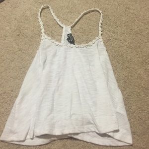 White floral embroiled flow crop top