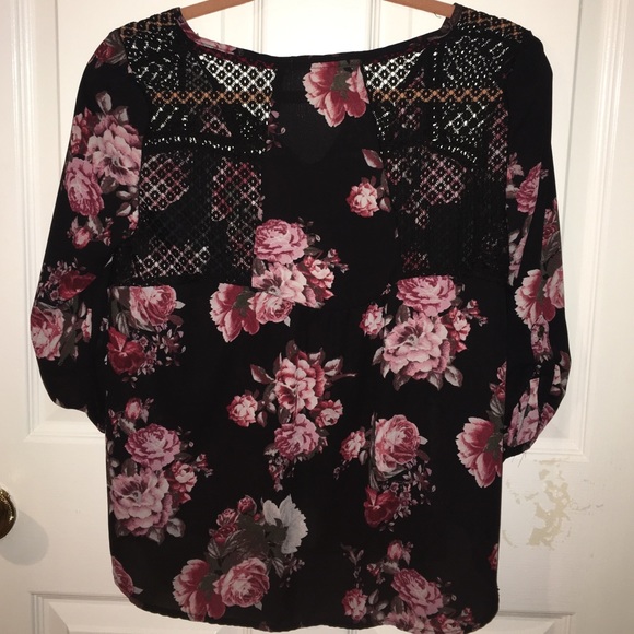 Floral Blouse - Picture 3 of 3