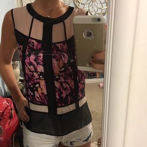 Business top! XS but would fit small
