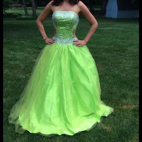 Prom dress💚