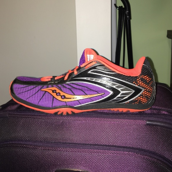 Track cleats (mid-long distance)