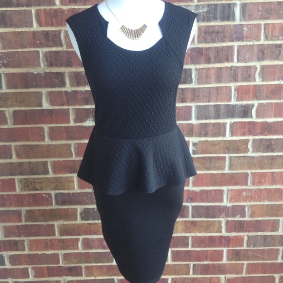 Sleeveless Black Ruffled Dress with scoop-neck