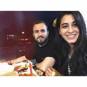 Meet your Posher, Sarahi