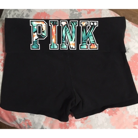 VS PINK Yoga shorts 🎀