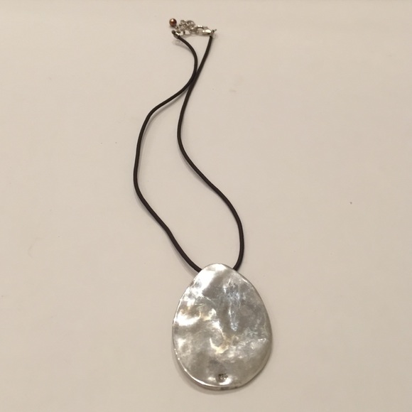Choker necklace