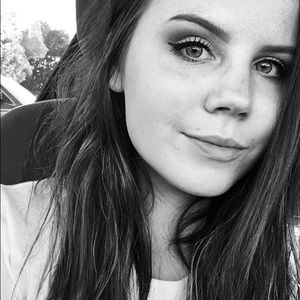 Meet your Posher, Mikayla